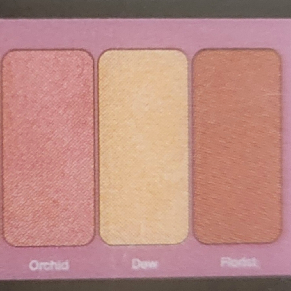 Sephora Eyeshadow Palette - Picture 4 of 5